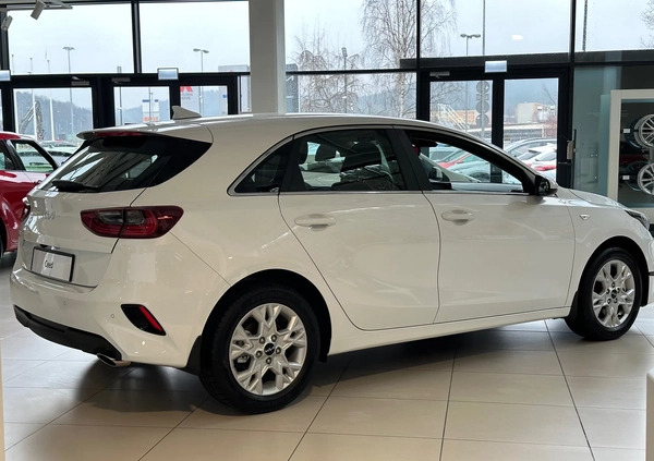 Kia Ceed cena 94900 przebieg: 5, rok produkcji 2023 z Gdynia małe 137